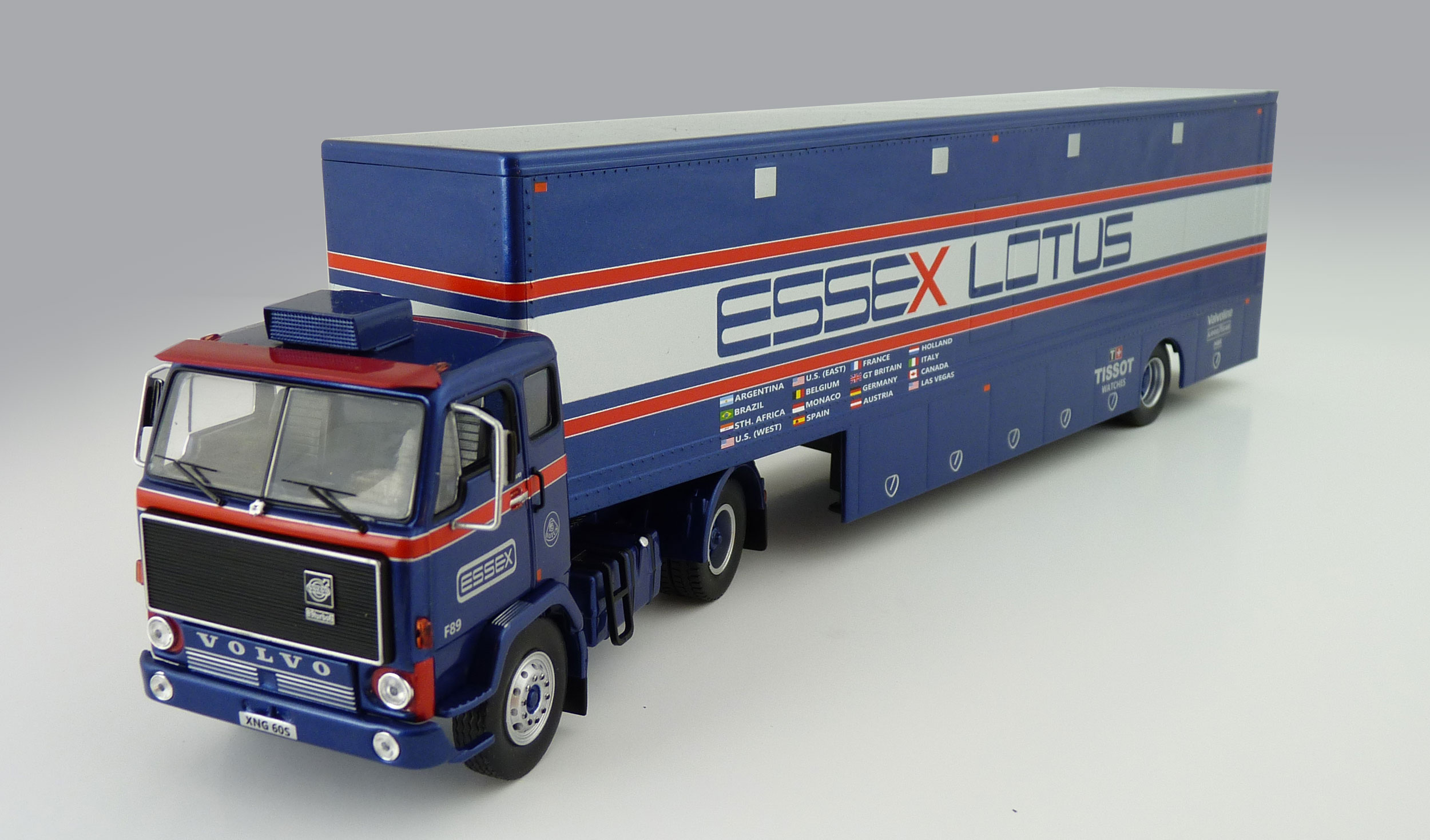 IXO Essex Lotus Transporter Truck