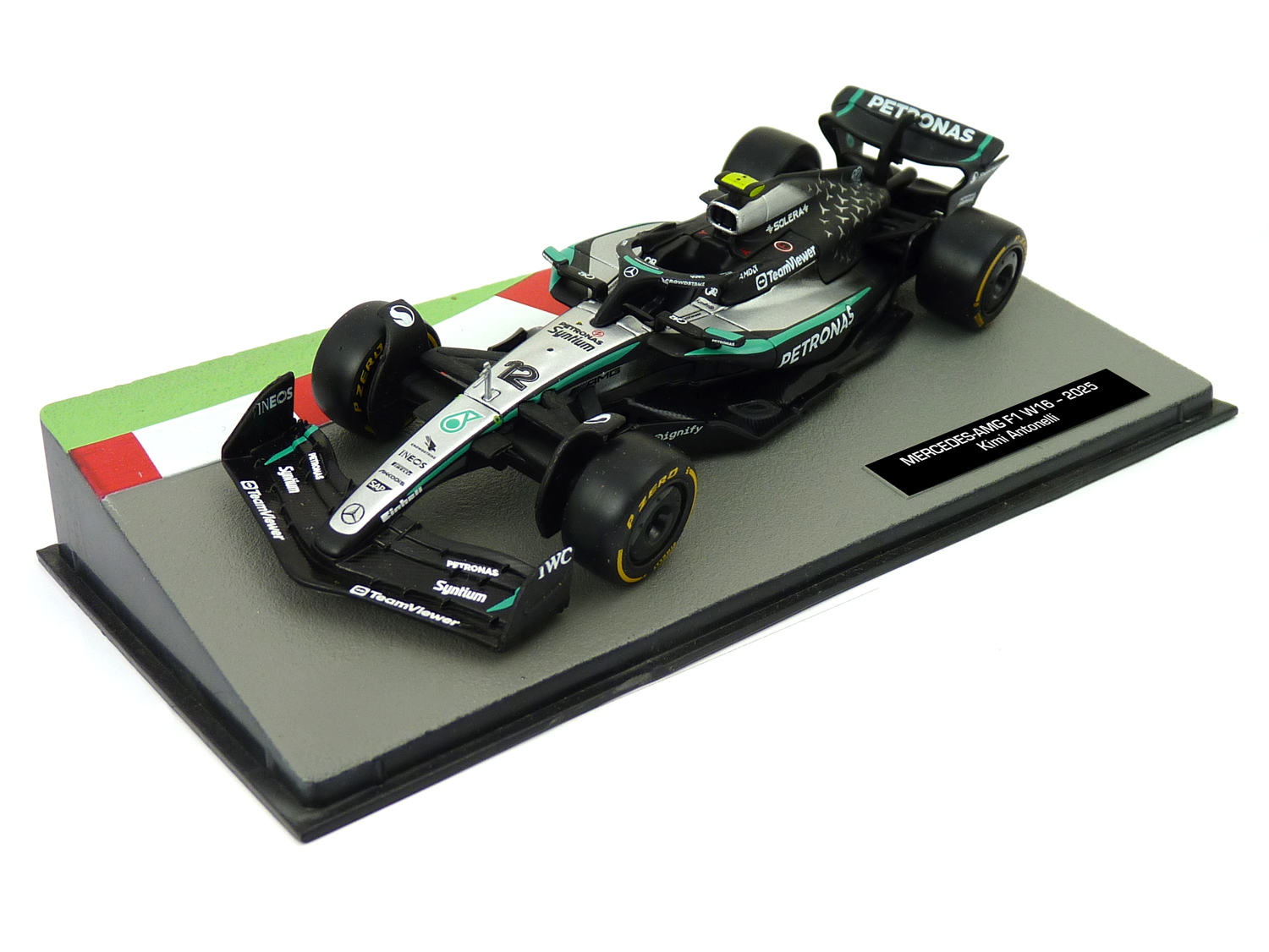 Mercedes W16