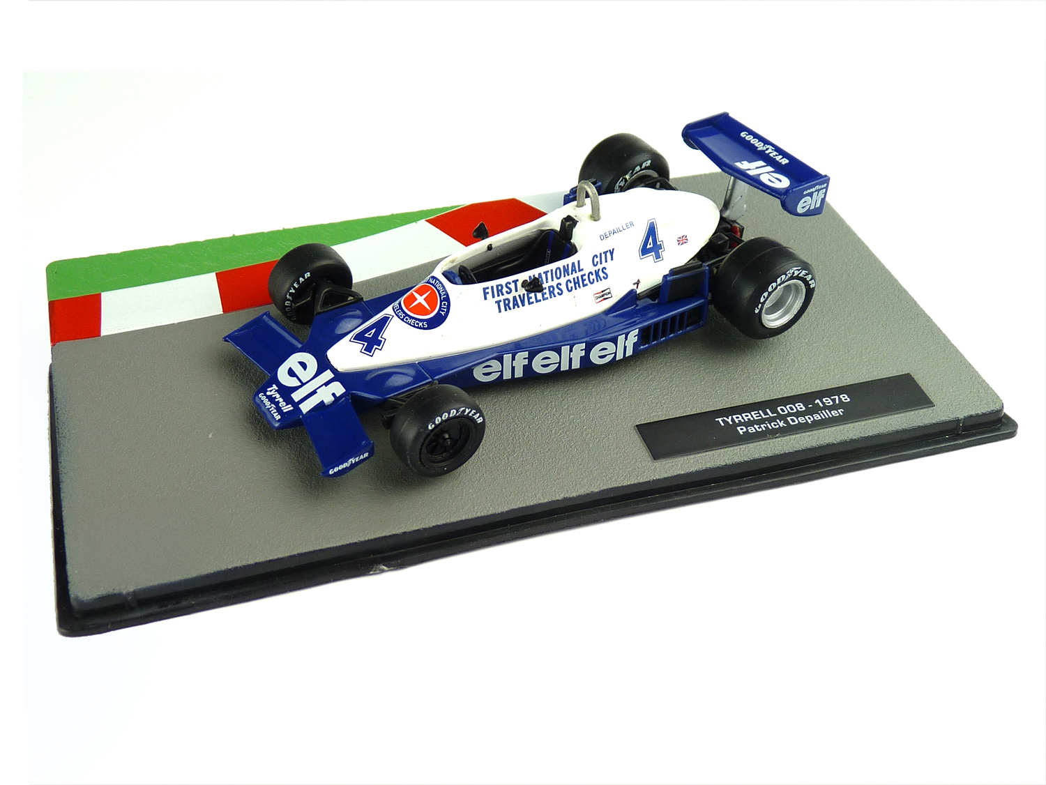 Tyrrell 008
